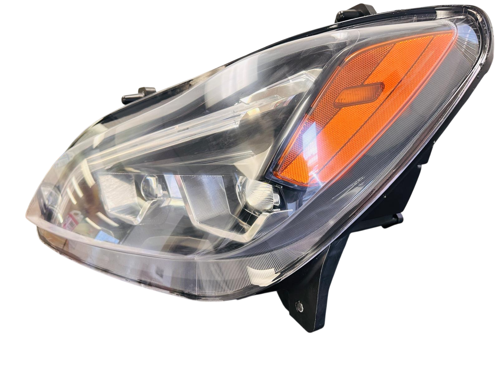Kenworth T680 LED Headlight – 2022+